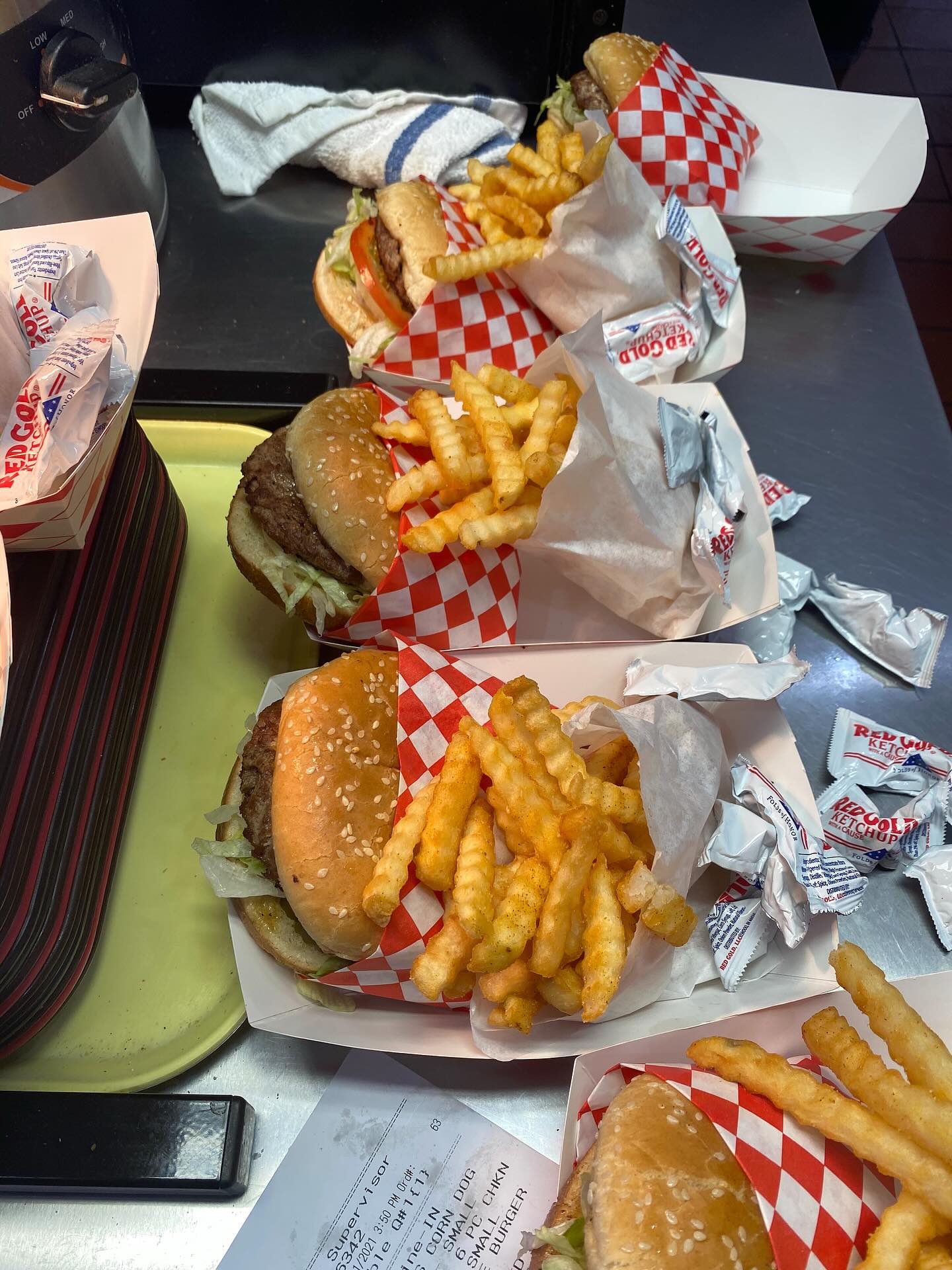 Multiple combo meals ready for service